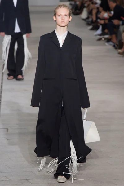 Look 57